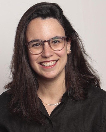Headshot of Raquel Queiroz, Columbia theoretical physicist